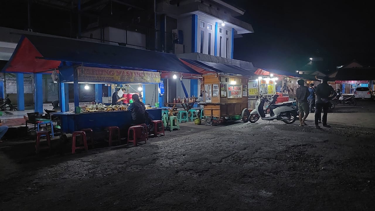 Surga Jajanan Murah dan Lezat di Maja Majalengka: Dari Alun-Alun Hingga Angkringan Malam!